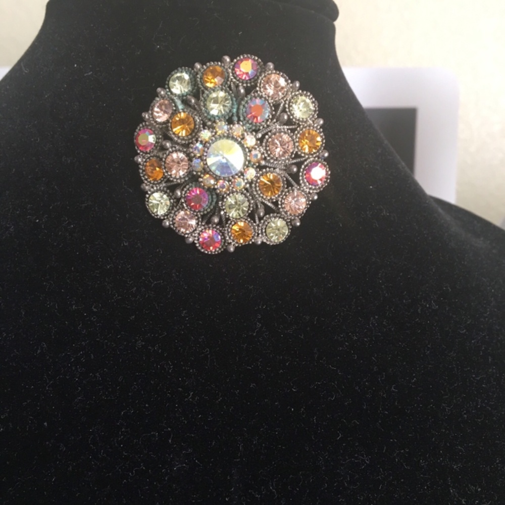 Brooch